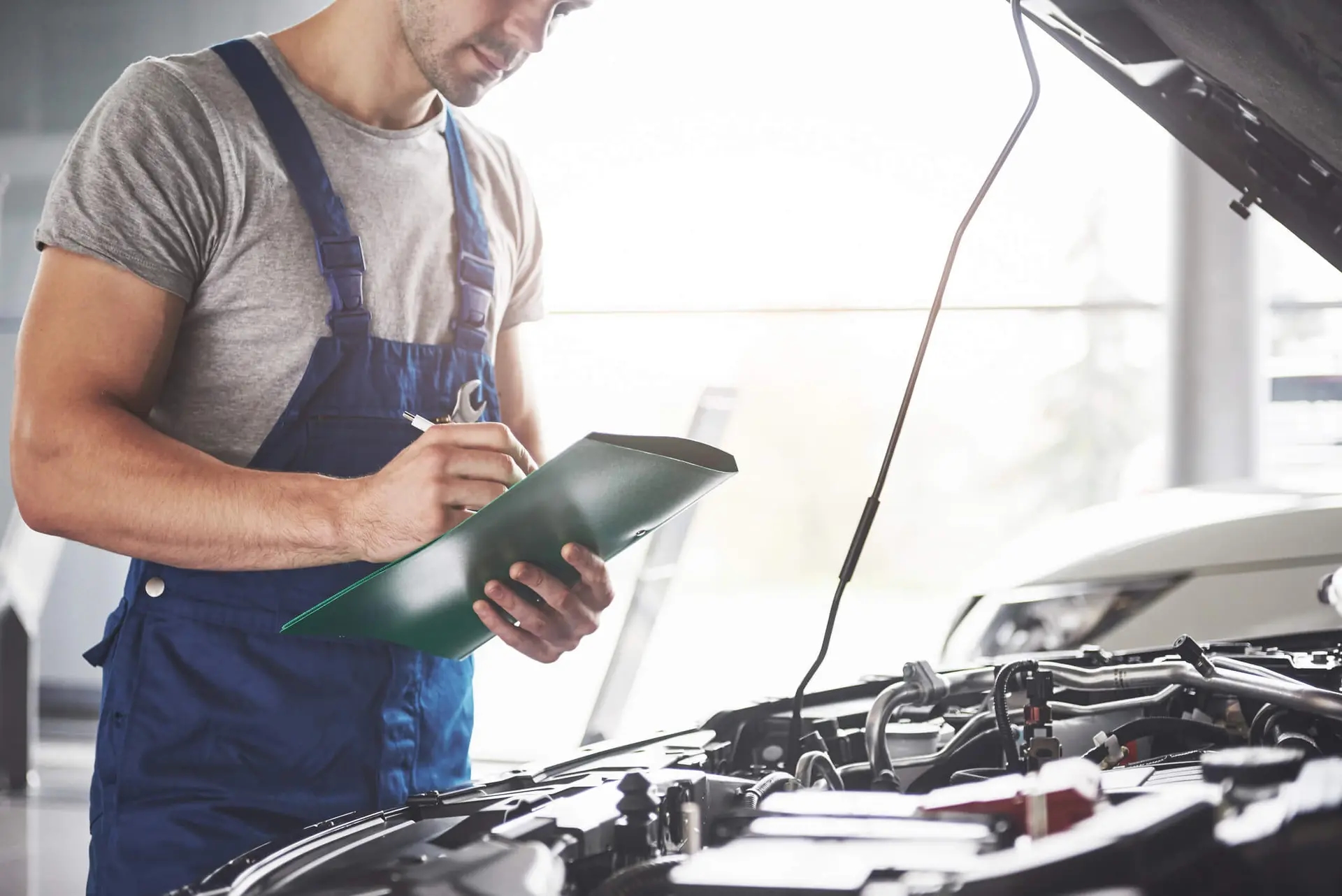 Book a car service from cinch | Faff-free car servicing - cinch