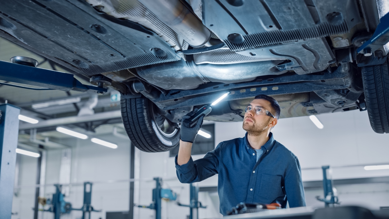Book a car service from cinch | Faff-free car servicing - cinch