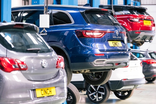 Book a car service from cinch | Faff-free car servicing - cinch